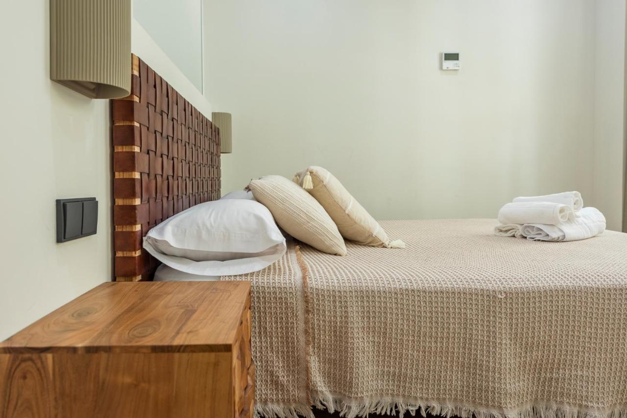 Chinitas Cathedral Apartment Malaga Bagian luar foto